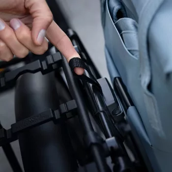 Thule 5487 InLock universali panelė juoda
