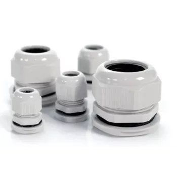 TRYTYT PG-7 šviesiai pilka kabelio įvorė su įtempimo mažinimu, IP68, poliamidas, 3-6.5mm
