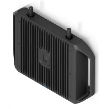 Ubiquiti UniFi Cloud Gateway Industrial UCG-INDUSTRIAL