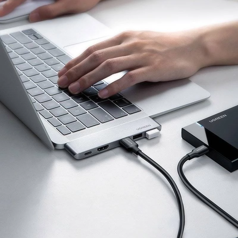 UGREEN 60559 USB-C Dockinė stotelė 9-in-1 šakotuvas su 4K HDMI, 3x USB 3.0, Gigabit Ethernet, SD/MicroSD, 100W PD, sidabrinis