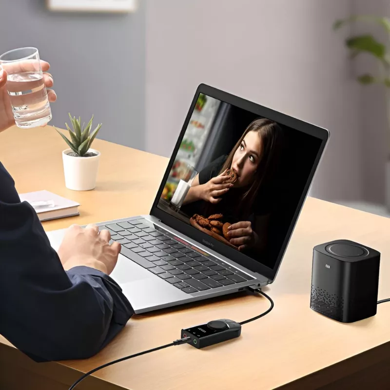 UGREEN CM129 USB-A į 3,5 mm išorinis stereo garso adapteris - juodas