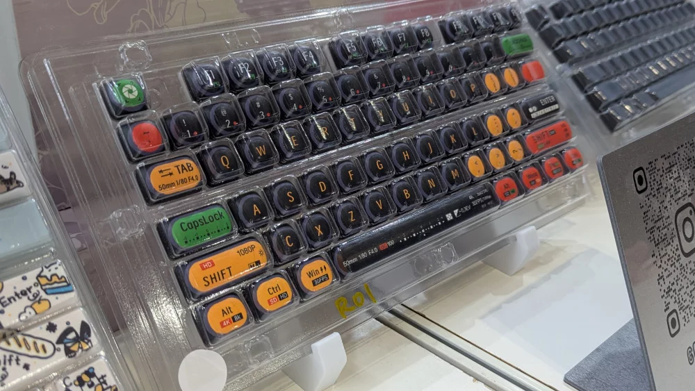Mechanical gaming keyboard